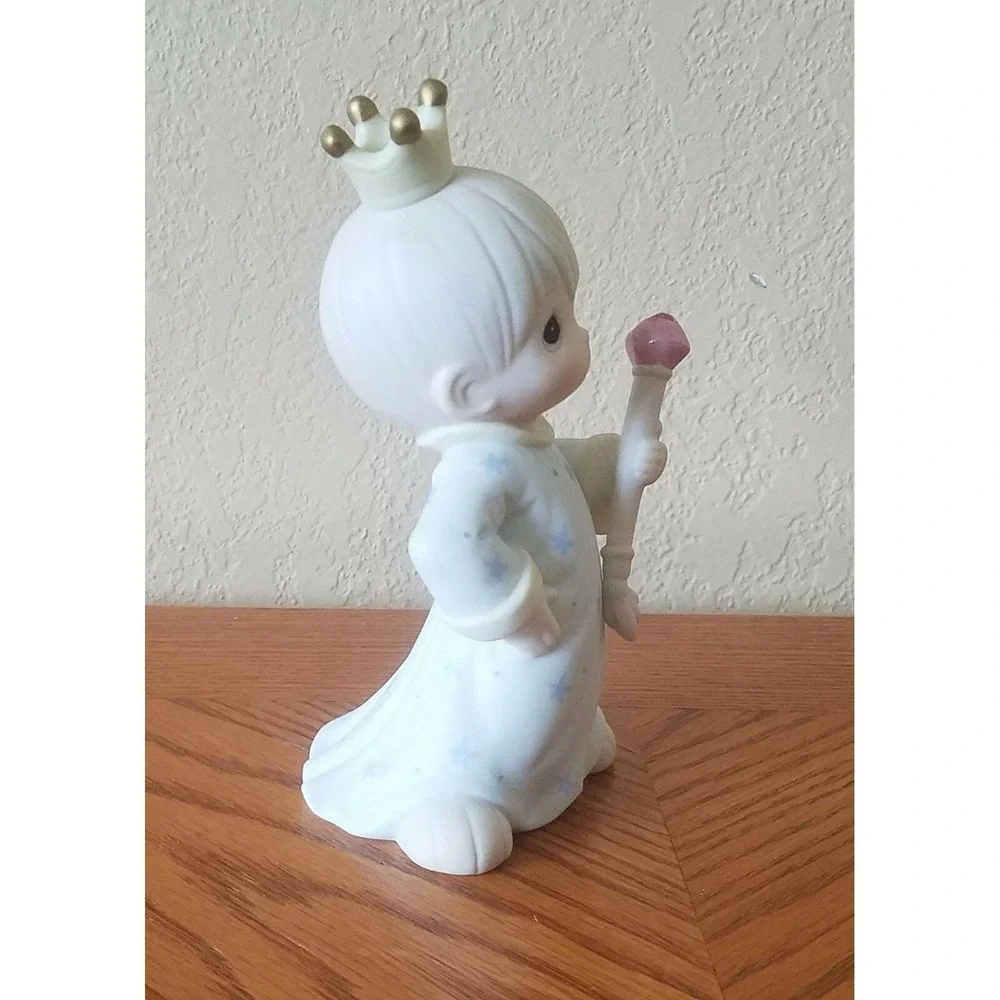 Enesco Precious Moments Figurine - A Prince Of A Guy (1995)